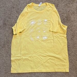 Hidden Mickey, Flower/Garden Shirt